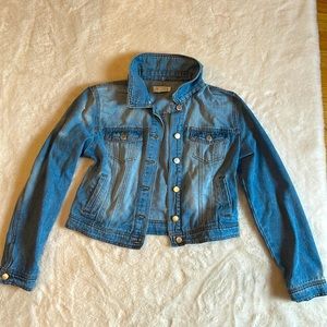 Ci Sono Denim Collection cropped jean jacket (with hidden pockets)